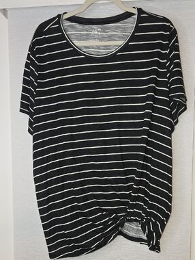 Maurices Black & White Striped Short Sleeve Knot Front Tee